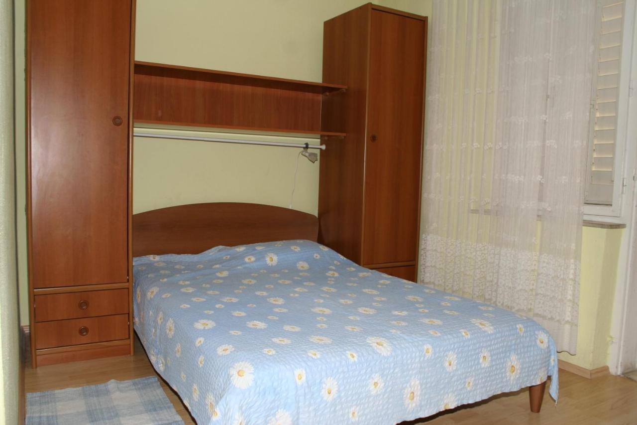 Apartments By The Sea Podgora, Makarska - 2615 Exterior photo
