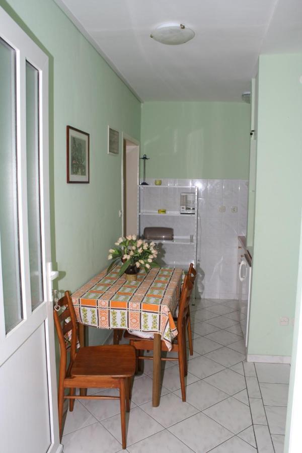 Apartments By The Sea Podgora, Makarska - 2615 Exterior photo